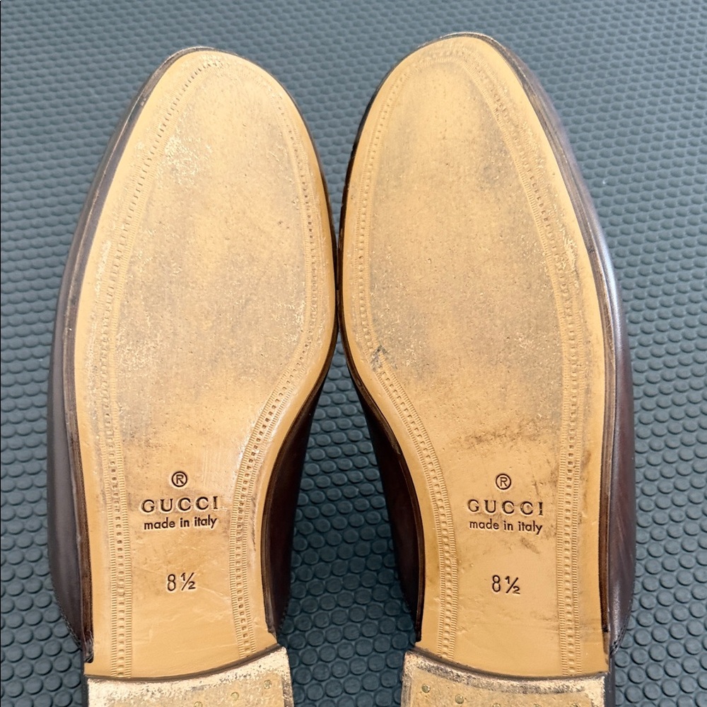 Gucci Men's Dark Brown Leather Miles with Gold Horsebit Great Condition - Picture 8 of 11